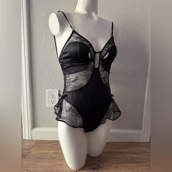 NEW with Tags $155 Honey Birdette Lace Remy Silk Teddy Romper XS